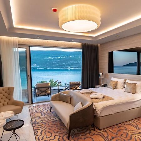 Garni Hotel Kruso Herceg Novi Buitenkant foto