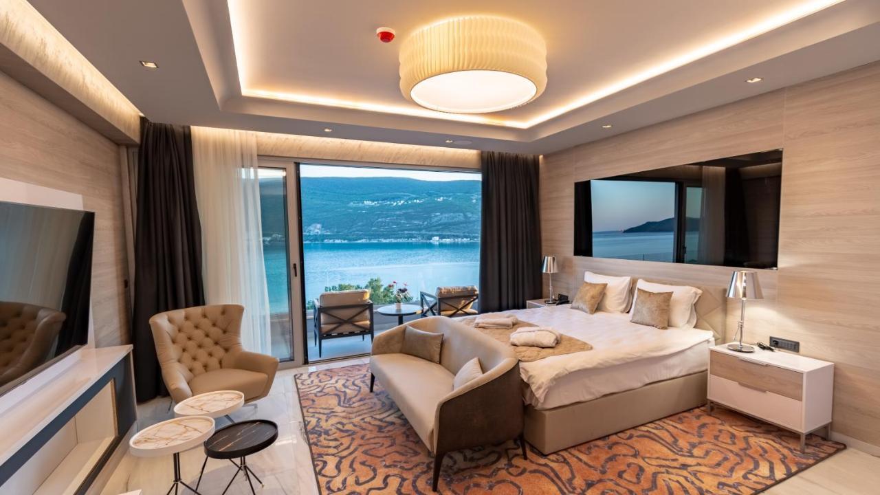 Garni Hotel Kruso Herceg Novi Buitenkant foto