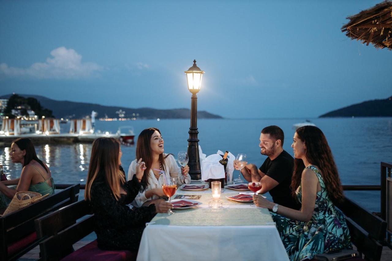 Garni Hotel Kruso Herceg Novi Buitenkant foto