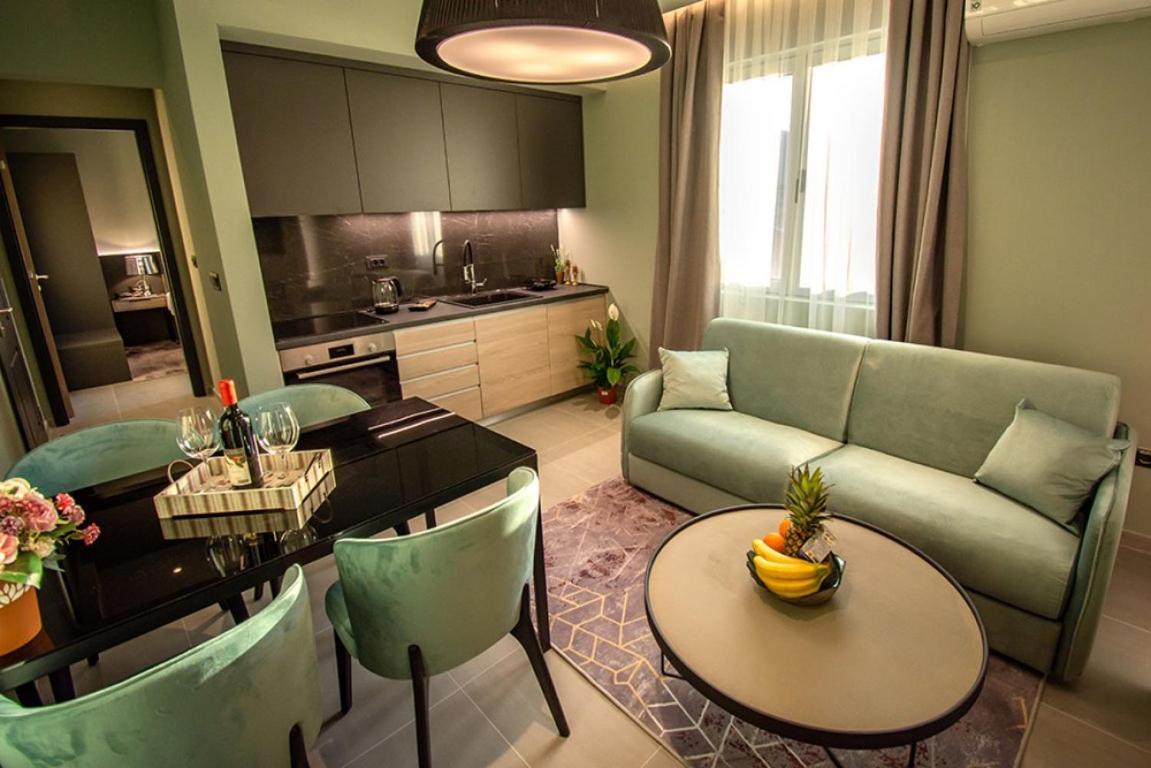 Garni Hotel Kruso Herceg Novi Buitenkant foto