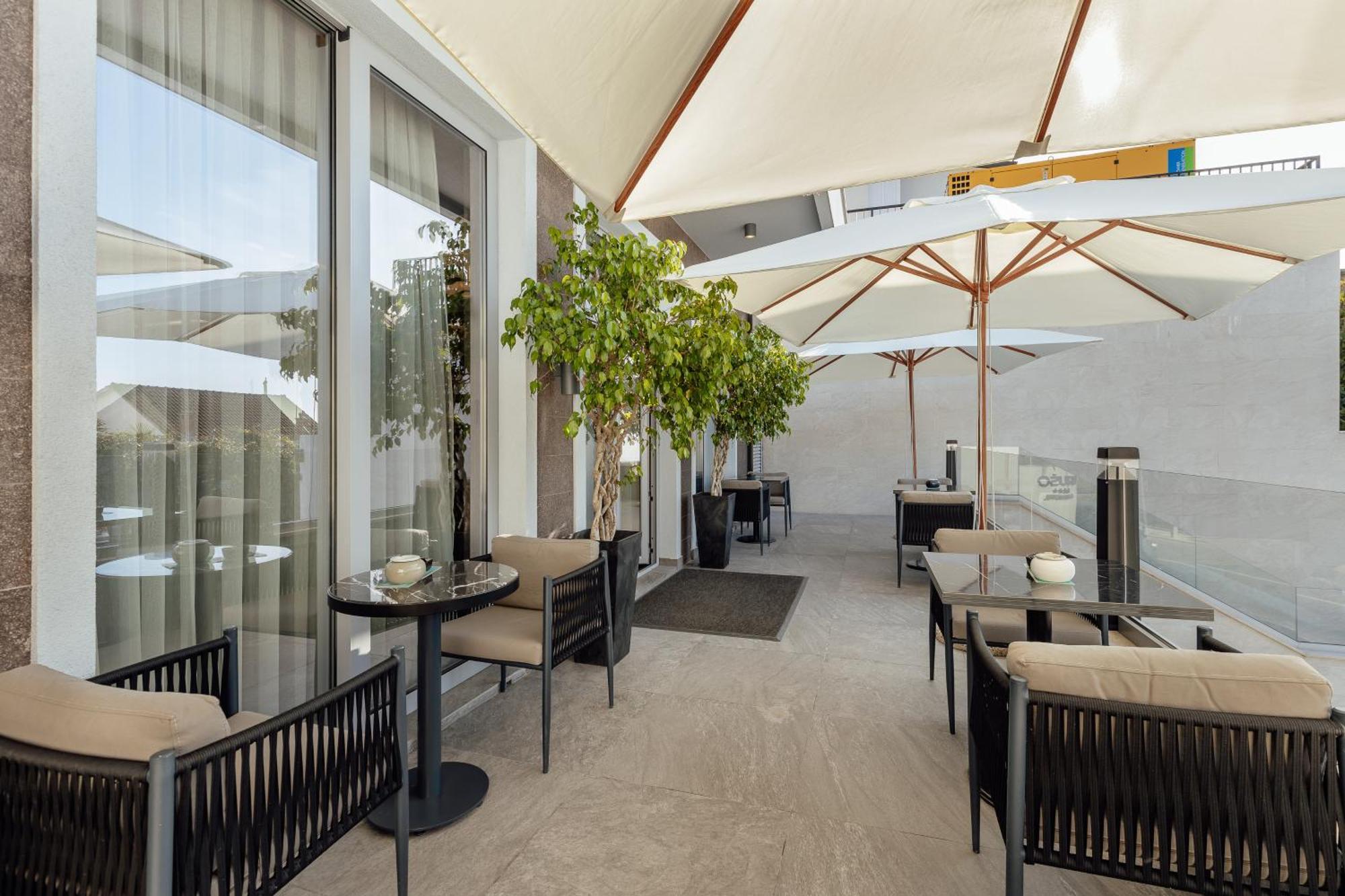 Garni Hotel Kruso Herceg Novi Buitenkant foto