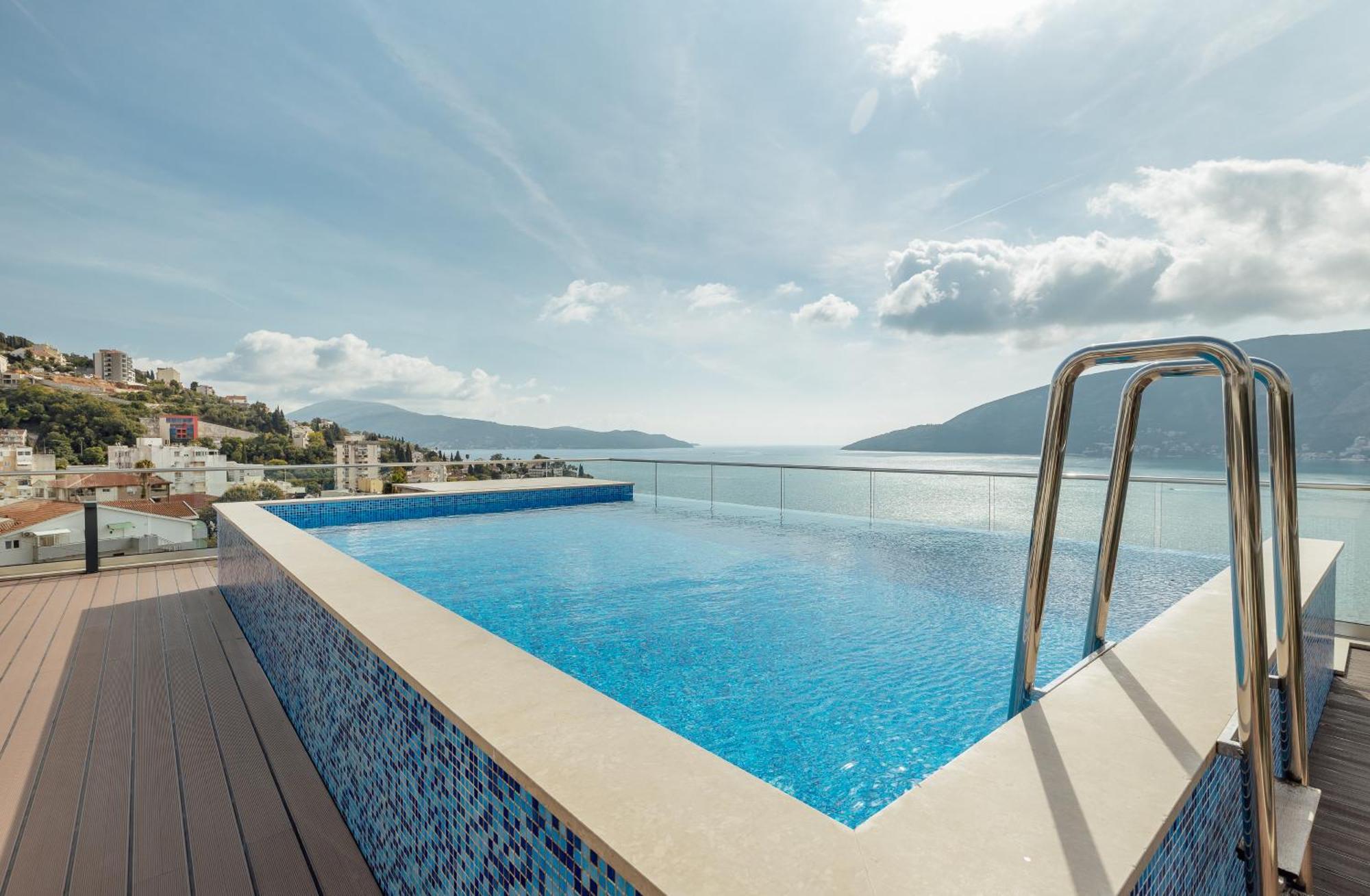 Garni Hotel Kruso Herceg Novi Kamer foto